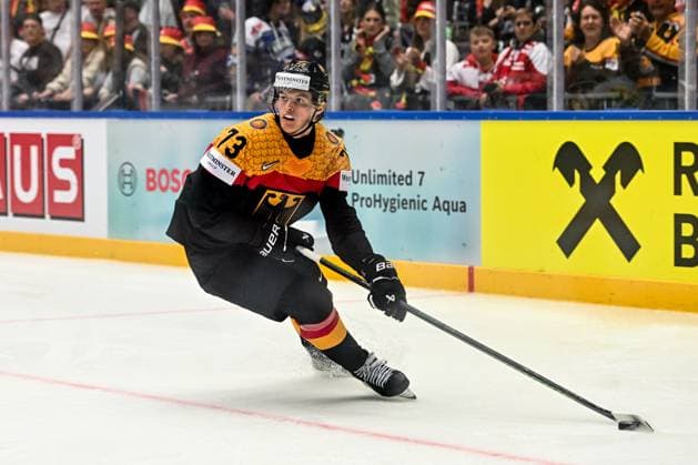 ODENSE, DENMARK - MAY 10: Lukas Reichel of Germany controls the puck during the 2025 Ice hockey, Eishockey World Championship, WM, Weltmeisterschaft match between Germany and Hungary at Jyske Bank Arena on May 10, 2025 in Odense, Denmark. Odense Jyske Bank Arena Denmark *** ODENSE, DENMARK MAY 10 Lukas Reichel of Germany controls the puck during the 2025 Ice Hockey World Championship match between Germany and Hungary at Jyske Bank Arena on May 10, 2025 in Odense, Denmark Odense Jyske Bank Arena Denmark Copyright: xJustPictures.ch AndreaxBrancax jp-en-EuSpIm-AB_10052025_AAB_1350
