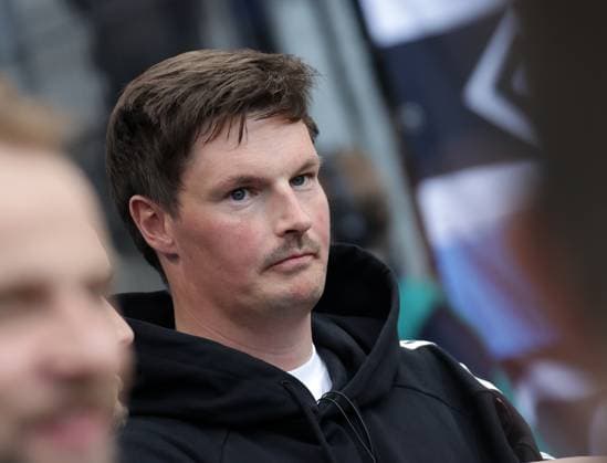 Head Coach Merlin Polzin HSV Football, Men, Season 2024 2025, 2 BL, Volksparkstadion, Hamburger SV, 33 Matchday, HSV SSV Ulm DFL REGULATIONS PROHIBIT ANY USE OF PHOTOGRAPHS AS IMAGE SEQUENCES AND OR QUASI VIDEO