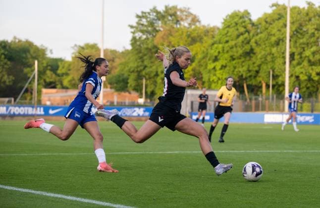 Soccer, Women, Season 2024 2025, Regionalliga Nordost 19 Matchday , Hertha BSC FC Viktoria 89 Berlin, f l Sari Saeland Hertha BSC , Nina Ehegötz FC Viktoria 1889 Berlin , 10 05 2025, Copyright: xMatthiasxKochx