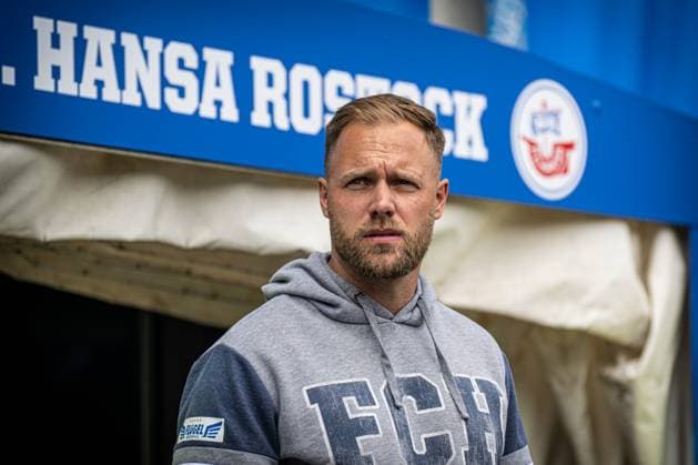 Rostock, Germany 10 May 2025 3 Liga 2024 2025 FC Hansa Rostock vs FC Energie Cottbus In the picture Head coach Daniel Brinkmann Hansa Rostock DFB regulations prohibit any use of photographs as image sequences and or quasi video Copyright: xFotostandx xVoelkerx