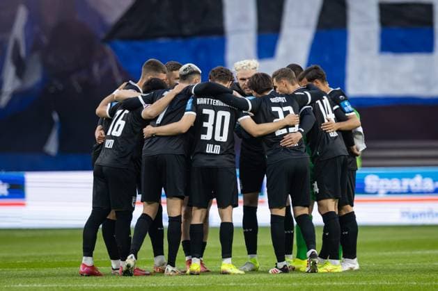 2 Soccer Bundesliga Hamburger SV vs SSV Ulm 1846 10 05 25 Team SSV Ulm 1846 before the match 2 Soccer Bundesliga Hamburger SV vs SSV Ulm 1846, Volksparkstadion on 10 05 25 Copyright: xBEAUTIFULxSPORTS MarioxM.xKobergx
