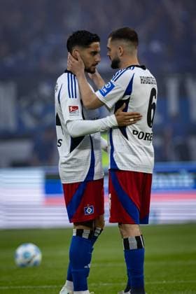 2 Soccer Bundesliga Hamburger SV vs SSV Ulm 1846 10 05 25 Ludovit Reis Hamburger SV, No. 14 and Lukasz Poreba Hamburger SV, No. 06 before the match 2 Soccer Bundesliga Hamburger SV vs SSV Ulm 1846, Volksparkstadion on 10 05 25 Copyright: xBEAUTIFULxSPORTS MarioxM.xKobergx