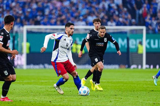 Ludovit Reis Hamburger SV, 14 GER, Hamburger SV vs SSV Ulm, Football, 2 Bundesliga, Matchday 33, Season 2024 2025, 10 05 2025 DFL REGULATIONS PROHIBIT ANY USE OF PHOTOGRAPHS AS IMAGE SEQUENCES AND OR QUASI VIDEO GER, Hamburger SV vs SSV Ulm, Football, 2 Bundesliga, Matchday 33, Season 2024 2025, 10 05 2025 Hamburg Copyright: xEibner-Pressefoto MarcelxvonxFehrnx EP_MFN
