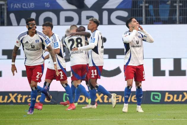 10 05 2025, xtgx, Fussball 2 Bundesliga, Hamburger SV SSV Ulm 1846 Fußball v l Torjubel nach dem Tor zum celebrating the goal celebrate 1 1 durch Ludovit Reis Hamburger SV DFL DFB REGULATIONS PROHIBIT ANY USE OF PHOTOGRAPHS as IMAGE SEQUENCES and or QUASI VIDEO Hamburg