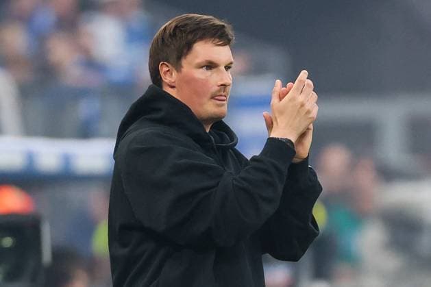 2 Bundesliga Hamburger SV SSV Ulm on 10 05 2025 at Volksparkstadion in Hamburg Coach Merlin Polzin Hamburg is satisfied MH
