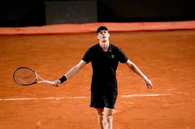Internazionali BNL D Italia 2025 - Day Six Jannik Sinner of Italy celebrates the victory against Mariano Navone of Argentina during the Internazionali BNL d™Italia day six at Foro Italico on May 10, 2025 in Rome, Italy. Rome Foro Italico Lazio Italy Copyright: xGiuseppexMaffiax IBI_SinnerNavone_100525_BRU4787