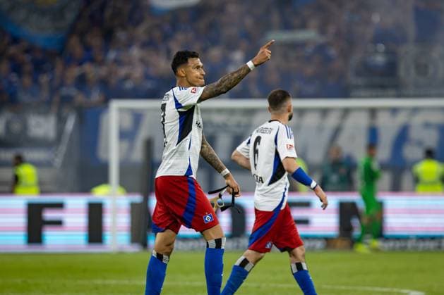 2 Soccer Bundesliga Hamburger SV vs SSV Ulm 1846 10 05 25 Davie Selke Hamburger SV, No 27 gestures 2 Soccer Bundesliga Hamburger SV vs SSV Ulm 1846, Volksparkstadion on 10 05 25 Copyright: xBEAUTIFULxSPORTS MarioxM.xKobergx