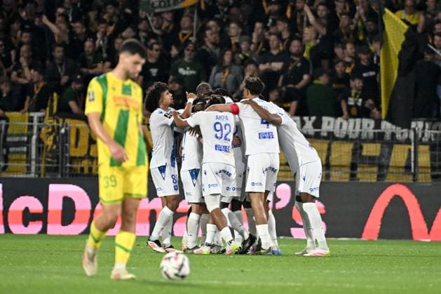 AJ Auxerre v FC Nantes - Ligue 1 MCDonald s 2024 2025 Equipe de football d Auxerre AJA during the Ligue 1 MCDonald s match between Auxerre and Nantes on May 10, 2025 at Stade de L Abbe-Deschamps in Auxerre, France. Auxerre France  Copyright: xFEPx 776319160