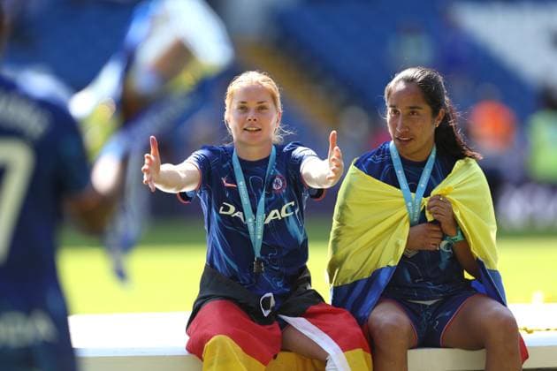 Chelsea gegen Liverpool Frauen 10 Mai 2025, London Barclays Women™s Super League Fußball Chelsea gegen Liverpool Frauen Sjoeke Nusken und Maya Ramirez von Chelsea Foto Charlotte Wilson Abseits London UK  Copyright: xCharlottexWilsonx xOffsidexOffside