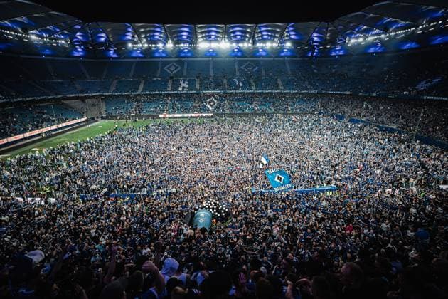 Soccer Men Season 2024 2025 2 Soccer Bundesliga 33 Matchday Hamburger SV vs SSV Ulm 1846 10 05 2025 HSV celebrates promotion to the first Bundesliga, the pitch of the Volksparkstadion is filled with fans, Arena Totale Hamburg Volksparkstadion Hamburg Germany