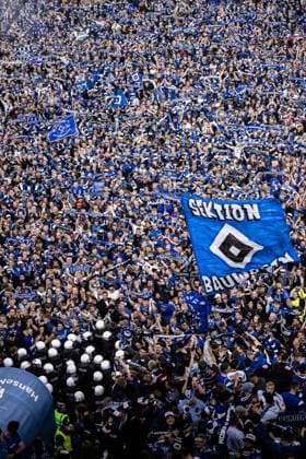 Soccer Men 2 Bundesliga 33 Matchday Season 2024 2025 Hamburger SV vs SSV Ulm 1846 Soccer 10 05 2025 10 05 2025, Soccer, Season 2024 2025, 2 Bundesliga, 33 Matchday, Hamburger SV SSV Ulm, Emotions Joy Cheers at Hamburger SVs promotion to the 1 Bundesliga Platzsturm The fans of Hamburger SV celebrate on the pitch Photo Lucca Fundel DFL regulations prohibit any use of photographs as image sequences and or quasi video Hamburg Volksparkstadion Hamburg Hamburg Germany