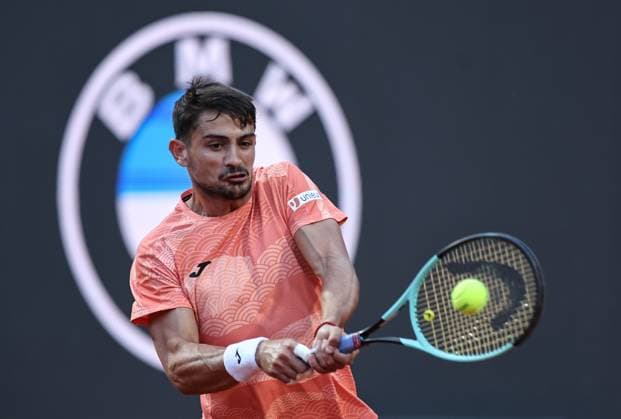 (250511) -- ROME, May 11, 2025 -- Mariano Navone returns a shot during the men s singles round of 64 match between Jannik Sinner of Italy and Mariano Navone of Argentina at the ATP, Tennis Herren Italian Open in Rome, Italy, May 10, 2025. ) (SP)ITALY-ROME-TENNIS-ATP-ITALIAN OPEN-MEN S SINGLES LixJing 