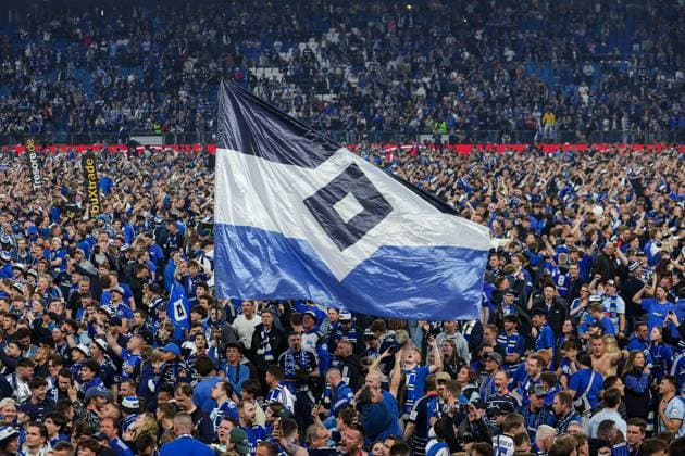 2 Bundesliga Hamburger SV SSV Ulm on 10 05 2025 at the Volksparkstadion in Hamburg The fans of Hamburger SV with a pitch storm to promotion MH