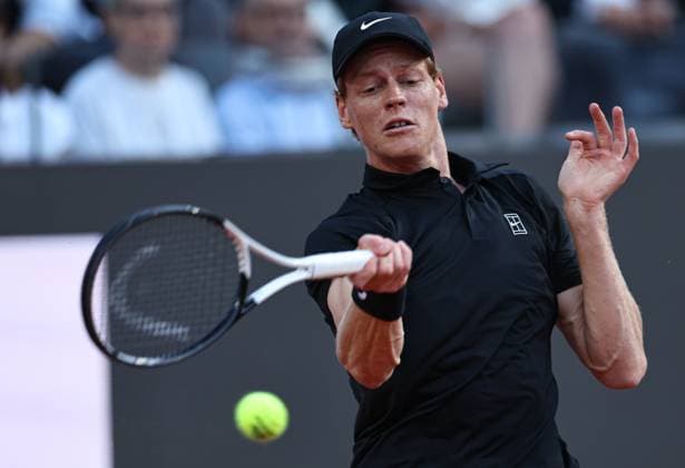 (250511) -- ROME, May 11, 2025 -- Jannik Sinner returns a shot during the men s singles round of 64 match between Jannik Sinner of Italy and Mariano Navone of Argentina at the ATP, Tennis Herren Italian Open in Rome, Italy, May 10, 2025. ) (SP)ITALY-ROME-TENNIS-ATP-ITALIAN OPEN-MEN S SINGLES LixJing 