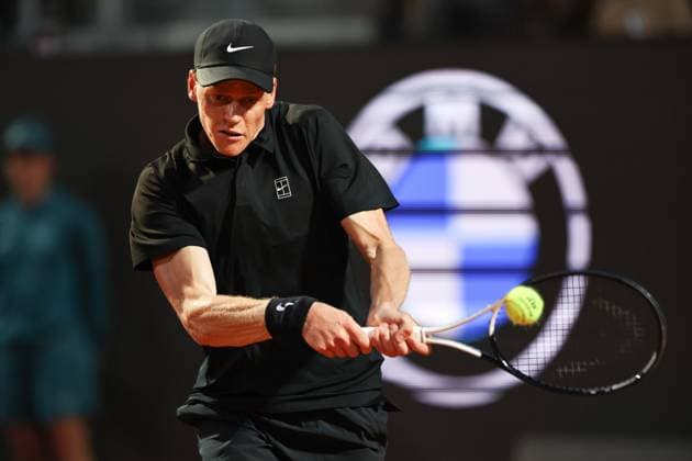 (250511) -- ROME, May 11, 2025 -- Jannik Sinner returns a shot during the men s singles round of 64 match between Jannik Sinner of Italy and Mariano Navone of Argentina at the ATP, Tennis Herren Italian Open in Rome, Italy, May 10, 2025. ) (SP)ITALY-ROME-TENNIS-ATP-ITALIAN OPEN-MEN S SINGLES LixJing 