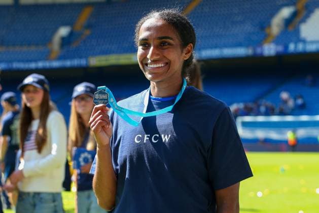 10th May 2025; Stamford Bridge, London, England; Womens Super League Football, Chelsea versus Liverpool; Naomi Girma of Chelsea posing with her Womens Super League winners medal  ActionPlus12786219 KatiexChan