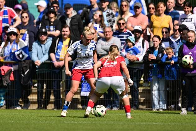 Soccer I Women I Season 2024 2025 I 2 Bundesliga I 25 Matchday I Hamburger SV SC Freiburg II I 11 05 2025 Sarah Vanessa Stöckmann 22, Hamburger SV Belma Dzaferi 23, SC Freiburg II Hamburg Am Volkspark Hamburg Germany Copyright: xLobeca FelixxSchlikisx