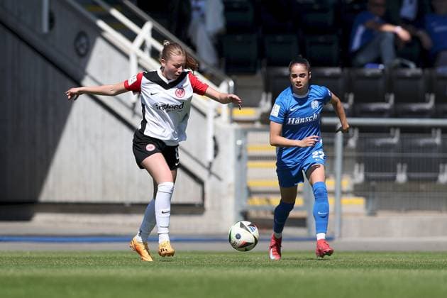 27 04 2025, Women, Soccer, Season 2024 2025, 2 Women Bundesliga, 25 Matchday Eintracht Frankfurt II SV Meppen 1912 e V Marlene Wild 8, Eintracht Frankfurt II and Virag Nagy 22, SV Meppen 1912 e V Frankfurt am Main Stadion am Brentanobad Hessen Germany