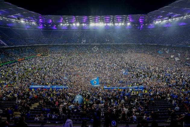 HSV promoted to the 1 Bundesliga Platzsturm Totale Innenansicht Deutschland , Hamburg , Volksparkstadion , Football , 2 Bundesliga , Hamburger SV SSV Ulm