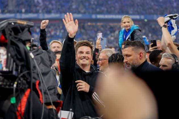 HSV promoted to Bundesliga 1 Coach Merlin Polzin HSV with Torsten Mattuschka Sky Presenter Germany , Hamburg , Volksparkstadion , Football , Bundesliga 2 , Hamburger SV SSV Ulm