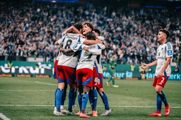 Hamburg, 10 May 2025 Football, 2 Bundesliga 2024 25, Hamburger SV SSV Ulm 1846 Football Daniel Elfadli Hamburger SV, 8 , Otto Stange Hamburger SV, 49 and Jean Luc Dompe Hamburger SV, 7 cheer DFL REGULATIONS PROHIBIT ANY USE OF PHOTOGRAPHS AS IMAGE SEQUENCES AND OR QUASI VIDEO