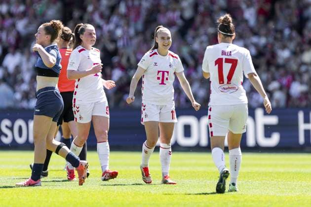 Google Pixel Frauen Bundesliga 1 FC Köln 1 FFC Turbine Potsdam, 11 05 2025 Alena Bienz 1 FC Köln, 11 cheers with Nicole Billa 1 FC Köln, 17 after her goal to lead 1 0 Google Pixel Frauen Bundesliga, 1 FC Köln 1 FFC Turbine Potsdam, 22 Spieltag, am 11 05 2025, Franz Kremer Stadion, Köln DFB regulations prohibit any use of photographs as image sequences and or quasi video Copyright: xBEAUTIFULxSPORTS Meuselx