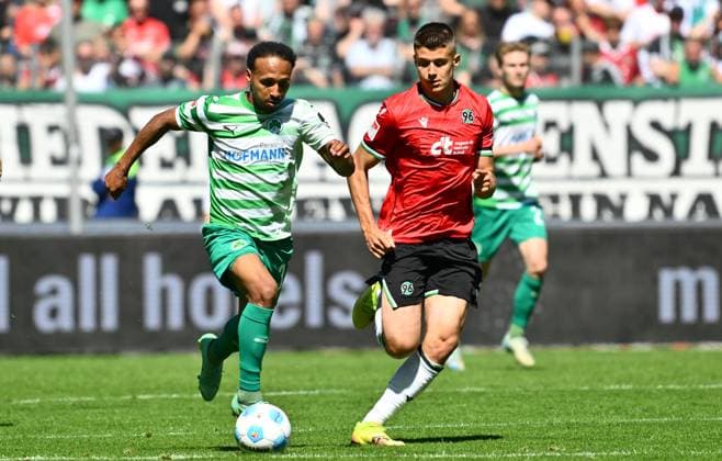 11 05 2025 Soccer Season 2024 2025 2 Soccer Bundesliga 33 Matchday Hannover 96 SpVgg Greuther Fürth Kleeblatt Sportfoto Zink xwoxzix DFL regulations prohibit any use of photographs as image sequences and or quasi video only for editorial use Julian Green 37, SpVgg Greuther Fürth Nicolo Tresoldi 9, Hannover 96 H96