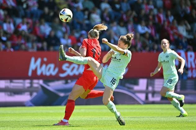 Jacqueline MEISSNER Essen action,duel against Lea SCHUELLER FCB Football Google Pixel Womens Bundesliga Season 2024 2025, 20 Matchday, Matchday22 FC Bayern Muenchen SGS Essen on 11 05 2025, FC Bayern Campus