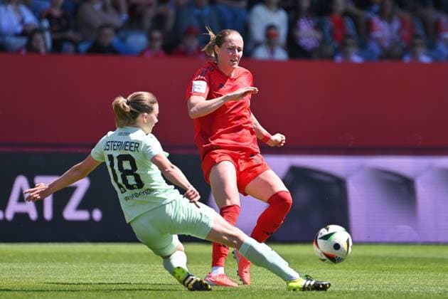 Football, Women, FC Bayern Munich - SGS Essen