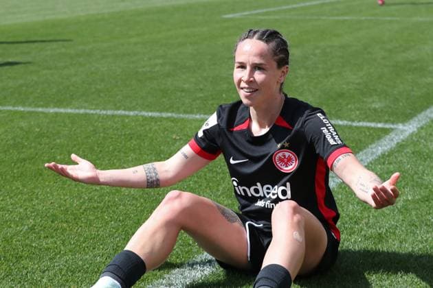 1 Bundesliga Women RB Leipzig vs SG Eintracht Frankfurt, 11 05 25 Geraldine Reuteler 14, Eintracht Frankfurt with an uncomprehending soccer, Google Pixel Women Bundesliga, Season 2024 2025, 22 Matchday RB Leipzig vs SG Eintracht Frankfurt on 11 05 25, RB Academy Cottaweg DFB REGULATIONS PROHIBIT ANY USE OF PHOTOGRAPHS AS IMAGE SEQUENCES AND OR QUASI VIDEO Copyright: xBEAUTIFULxSPORTS JanxKaeferx