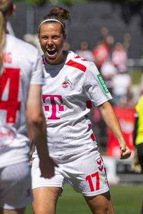 Google Pixel Frauen Bundesliga 1 FC Köln 1 FFC Turbine Potsdam, 11 05 2025 Nicole Billa 1 FC Köln, 17 cheers after her goal to lead 3 0 Google Pixel Frauen Bundesliga, 1 FC Köln 1 FFC Turbine Potsdam, 22 Spieltag, am 11 05 2025, Franz Kremer Stadion, Köln DFB regulations prohibit any use of photographs as image sequences and or quasi video Copyright: xBEAUTIFULxSPORTS Meuselx