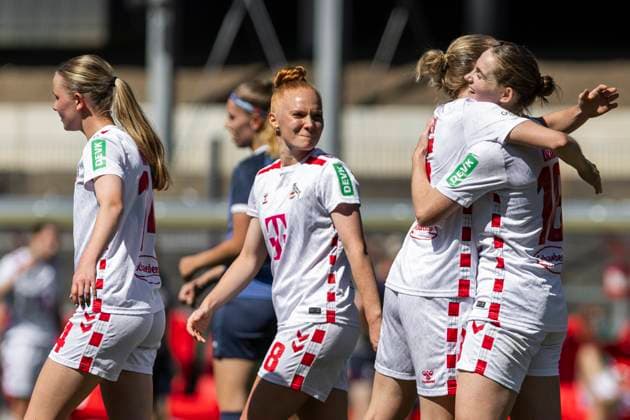 Google Pixel Frauen Bundesliga 1 FC Köln 1 FFC Turbine Potsdam, 11 05 2025 Cheering after the goal for the 4 0 lead by Taylor Ziemer 1 FC Köln, 18 Google Pixel Frauen Bundesliga, 1 FC Köln 1 FFC Turbine Potsdam, 22 Spieltag, am 11 05 2025, Franz Kremer Stadion, Köln DFB regulations prohibit any use of photographs as image sequences and or quasi video Copyright: xBEAUTIFULxSPORTS Meuselx