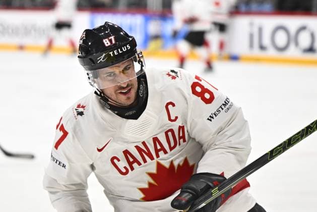 STOCKHOLM, SWEDEN 20250511 Canadas Sidney Crosby before the IIHF Ice Hockey World Championship group A match between Latvia and Canada at Avicii Arena in Stockholm, Sweden, on May 11, 2025 STOCKHOLM SWEDEN x10430x  Copyright: xChristinexOlsson TTx ICE HOCKEY WC LATVIA-CANADA