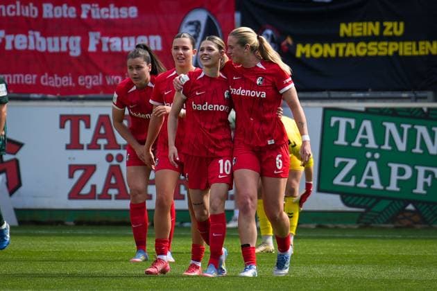 Soccer, Google Pixel Womens Bundesliga, 22 Matchday, 2024 2025, SC Freiburg vs Werder Bremen, 11 03 2025, Dreisamstadion, Freiburg, Eileen Campbell SC Freiburg, Women 10 Goal, Goal celebration, Emotions, Goal shot, Joy, Cheering, Freiburg Dreisamstadion Baden Württemberg Germany Copyright: xFINLEYxMÖRCHx