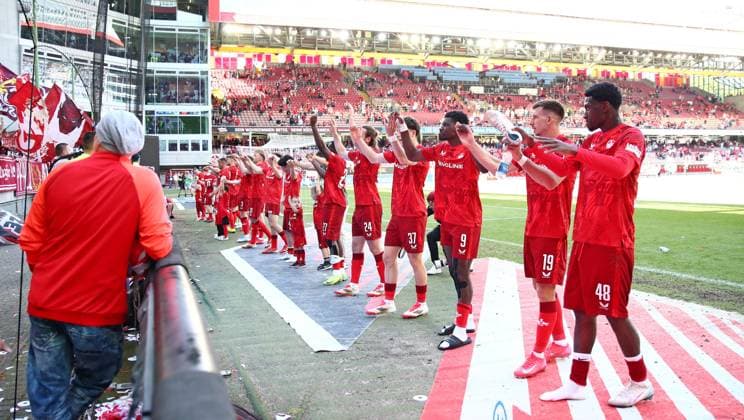 11 05 2025, xmohx, Soccer 2 Bundesliga, 1 FC Kaiserslautern SV Darmstadt 98 v l Kaiserslautern team celebrates the victory with the fans DFL DFB REGULATIONS PROHIBIT ANY USE OF PHOTOGRAPHS as IMAGE SEQUENCES and or QUASI VIDEO Kaiserslautern