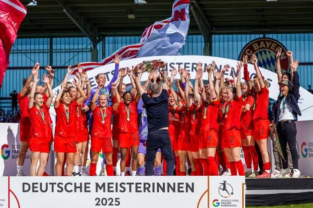 Football, Women, FC Bayern Munich celebrates the championship