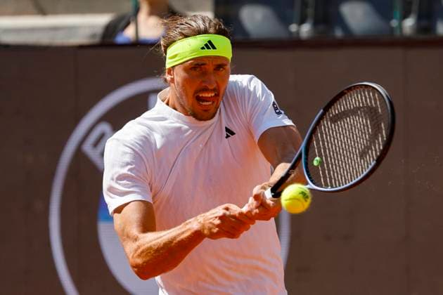 May 11, 2025, Rome, ITALY: Alexander Zverev of Germany during his men™s singles third round match against Vilius Gaubas of Lithuania (not pictured) at the Italian Open tennis tournament in Rome, Italy, 11 May 2025. ANSA FABIO FRUSTACI. Tennis: Internazionali D Italia  - ZUMAa110 20250511_zaf_a110_091 Copyright: xFabioxFrustacix