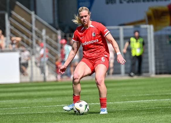 Annie Karich SC Freiburg Frauen, 06 GER, SC Freiburg SV Werder Bremen, Frauen Fussball, Google Pixel Frauen Bundesliga, 22 Spieltag, Saison 2024 2025, 11 05 2025 DFB REGULATIONS PROHIBIT ANY USE OF PHOTOGRAPHS AS IMAGE SEQUENCES AND OR QUASI VIDEO GER, SC Freiburg SV Werder Bremen, Frauen Fussball, Google Pixel Frauen Bundesliga, 22 Spieltag, Saison 2024 2025, 11 05 2025 Freiburg Copyright: xEibner-Pressefoto ThomasxHessx EP_THS