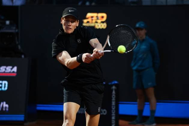 JannikSinner backhand during Internazionali BNL d Italia, International Tennis match in Rome, Italy, May 10 2025  Copyright: xGiorgioxMaiozzi IPAxSportx xipa-agency.netx xx IPA_57521198 IPA_Agency_IPA57521198