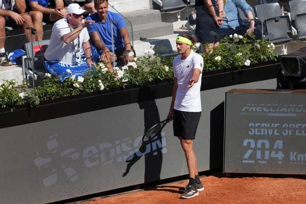 Alexander Zverev of Germany argues with the coach Alexander Zverev Senior during the match against Vilius Gaubas of Lithuania at the Internazionali BNL d Italia 2025 tennis tournament at Foro Italico in Rome, Italy on may 11, 2025. AntoniettaxBaldassarre