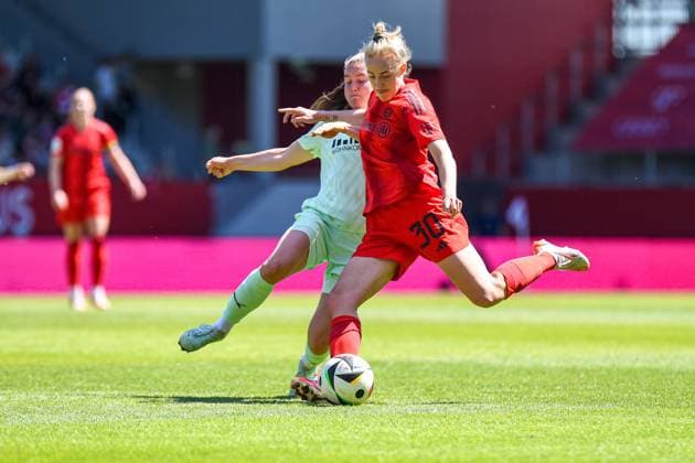 Carolin Simon 30 FC Bayern in action on the last matchday of the Google Pixel Womens Bundesliga FC Bayern Munich SGS Essen on 11 05 2025 Munich FC Bayern Campus Bayern Germany