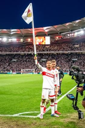 Sport Themen der Woche KW19 Sport Bilder des Tages 1. Bundesliga: VfB Stuttgart - FC Augsburg; 11.05.2025 Jubel nach dem Tor durch Enzo Millot (VfB Stuttgart, 8) zum 3:0 1. Bundesliga: VfB Stuttgart - FC Augsburg, am 11.05.2025 in der MHP Arena Stuttgart. DFL REGULATIONS PROHIBIT ANY USE OF PHOTOGRAPHS AS IMAGE SEQUENCES AND OR QUASI-VIDEO. *** 1 Bundesliga VfB Stuttgart FC Augsburg 11 05 2025 Cheers after the goal by Enzo Millot VfB Stuttgart, 8 to 3 0 1 Bundesliga VfB Stuttgart FC Augsburg, on 11 05 2025 at the MHP Arena Stuttgart DFL REGULATIONS PROHIBIT ANY USE OF PHOTOGRAPHS AS IMAGE SEQUENCES AND OR QUASI VIDEO Copyright: xBEAUTIFULxSPORTS Gelhardtx
