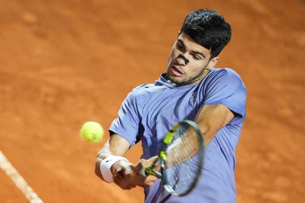 Carlos Alcaraz of Spain during the match against Laslo Djere of Serbia at the Internazionali BNL d Italia 2025 tennis tournament at Foro Italico in Rome, Italy on may 11, 2025. AntoniettaxBaldassarre