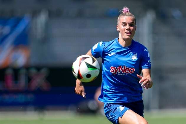 Selina Cerci TSG, 29 , on the ball, single image, single photo, action, action, 11 05 2025, Sinsheim Hoffenheim Germany , Soccer, Google Pixel Women Bundesliga, TSG 1899 Hoffenheim FC Carl Zeiss Jena, DFB DFL REGULATIONS PROHIBIT ANY USE OF PHOTOGRAPHS AS IMAGE SEQUENCES AND OR QUASI VIDEO xozx