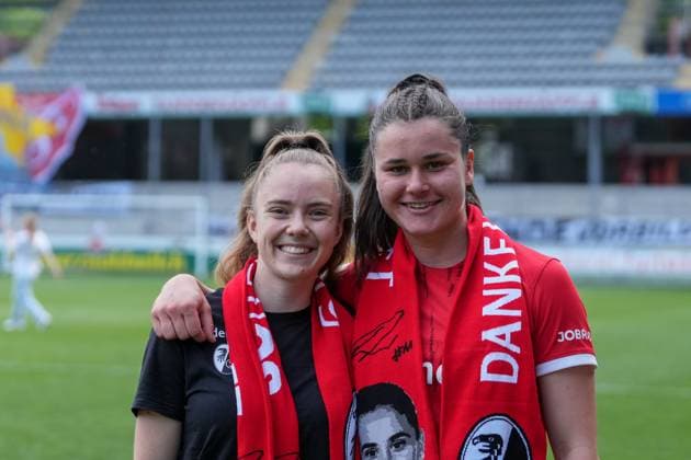 Lisa Kolb SC Freiburg, 18 and Svenja Fölmli Svenja Foelmli SC Freiburg, 17 , Germany, Soccer, GooglePixel Womens Bundesliga, 22 Matchday, 2024 2025, SC Freiburg vs SV Werder Bremen, 11 05 2025, Dreisamstadion, Freiburg, Germany DFB REGULATIONS PROHIBIT ANY USE OF PHOTOGRAPHS AS IMAGE SEQUENCES AND OR QUASI VIDEO Freiburg Dreisamstadion Baden Wuerttemberg Germany Copyright: xArnexAmbergx
