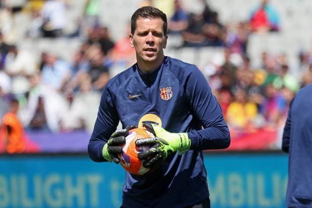 FC Barcelona, Barca v Real Madrid CF - La Liga EA Sports Wojciech Szczesny trains during the match between FC Barcelona and Real Madrid CF, corresponding to week 35 of LaLiga EA Sports, at the Lluis Companys Stadium in Barcelona, Spain, on May 11, 2025. Barcelona Barcelona Spain  Copyright: xUrbanandsportx originalFilename:urbanandsport-fcbarcel250511_npJha.jpg