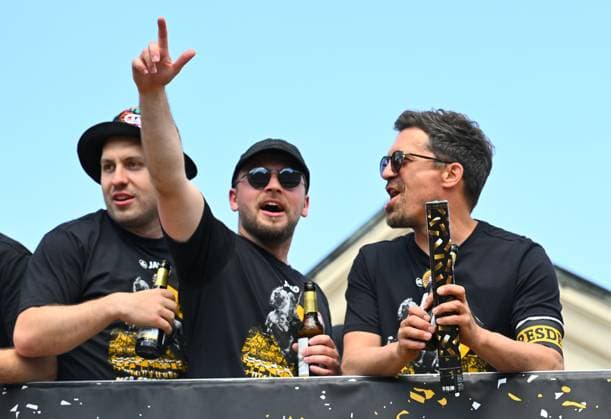 right coach Thomas Stamm, promotion celebration on the Dresden Terrassenufer in the middle of the historic old town, truck, party truck, the team celebrates on a truck surrounded by their fans on the Elbe, promotion party, celebration, parade truck, parade, SG Dynamo Dresden, soccer, football, 3 league, season 2024 2025, Dresden, promotion to the 2 Bundesliga is perfect, 11 05 2025,