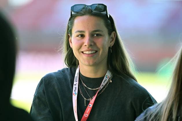 Lena OBERDORF FCB , single picture,cropped single motif,portrait,portrait,portrait Football Google Pixel Womens Bundesliga Season 2024 2025, 20 Matchday, Matchday22 FC Bayern Muenchen SGS Essen 3 0 on 11 05 2025, FC Bayern Campus