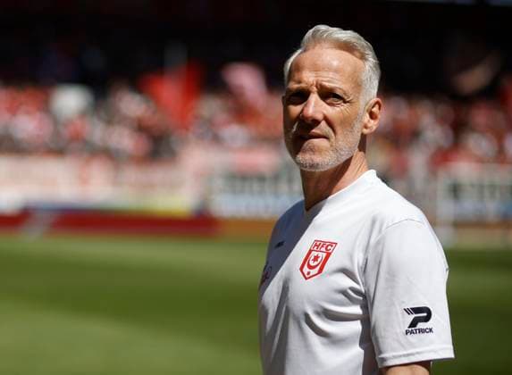110525 Halle Saale Saxony Anhalt Sport Football Hallescher FC Halle HFC Regionalliga Nordost 4 Liga Men Season 2024 2025 33 Matchday Hallescher FC FC Hertha Zehlendorf 4 1 Mark Zimmermann Coach Hallescher FC
