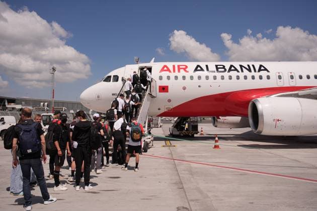 Cyclists and the entire caravan of the cycling race embarks from Tirana for a flight to Brindisi, italy from Tirana (Tirane), Albania- Friday, May 12, 2025. - cycling.  Copyright: xMarcoxAlpozzi LaPressex